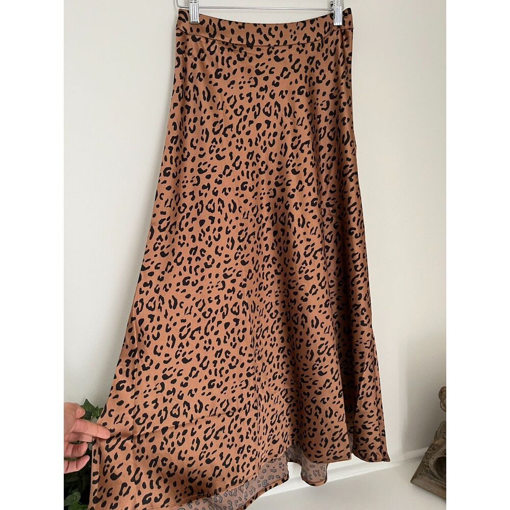 Sincerely Jules Satin Cheetah Skirt Sz S